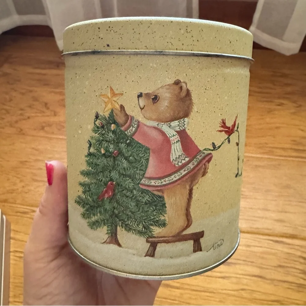 Vintage Teddy Bear Christmas Tin Cylinder Canister 4.5” Tall USA